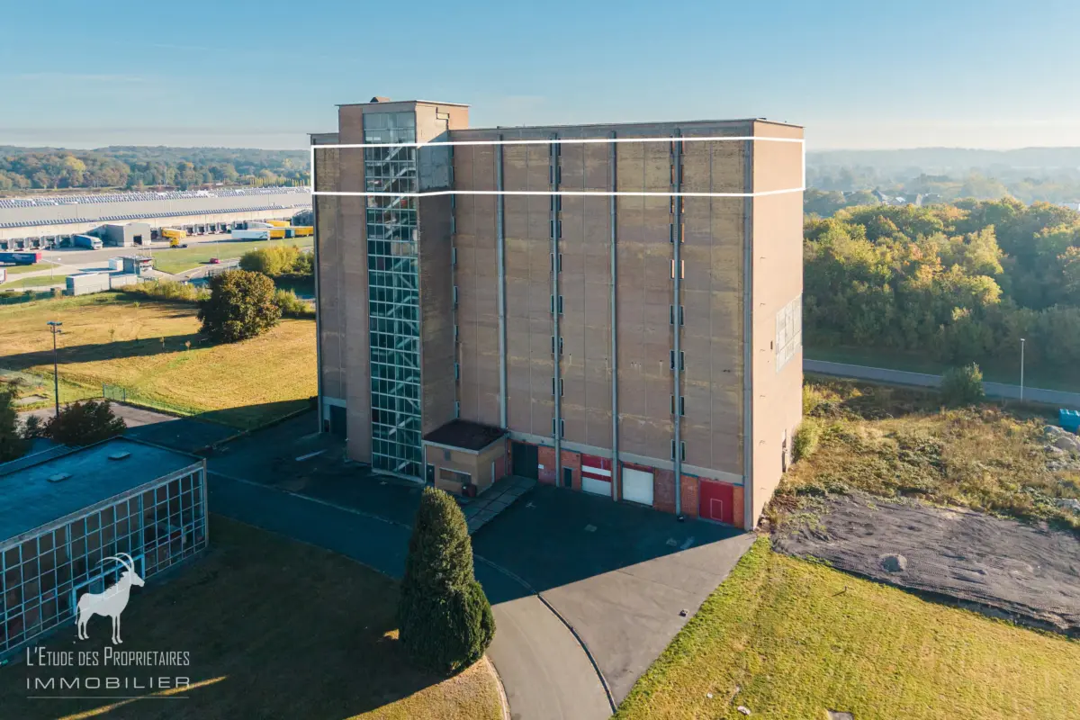 Commerce à vendre à Ghlin 7011 99999.00€  chambres 1200.00m² - annonce 817886