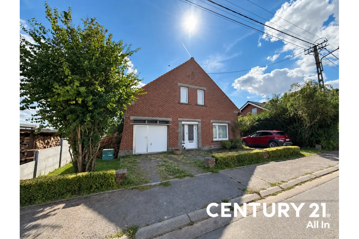 Villa à louer à Saint-Maur 7500 825.00€ 3 chambres 195.00m² - annonce 818594