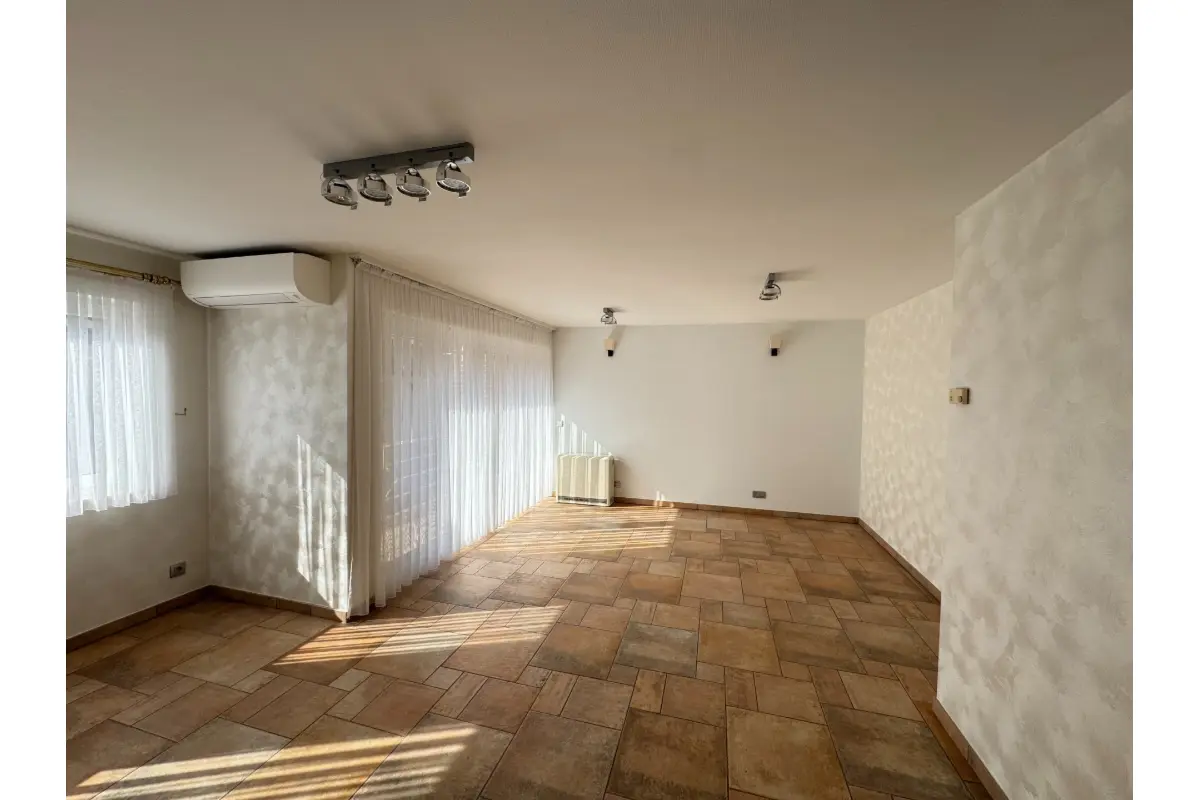 Appartement à  à Saint-Ghislain 7330 1000.00€  chambres 96.00m² - annonce 819926