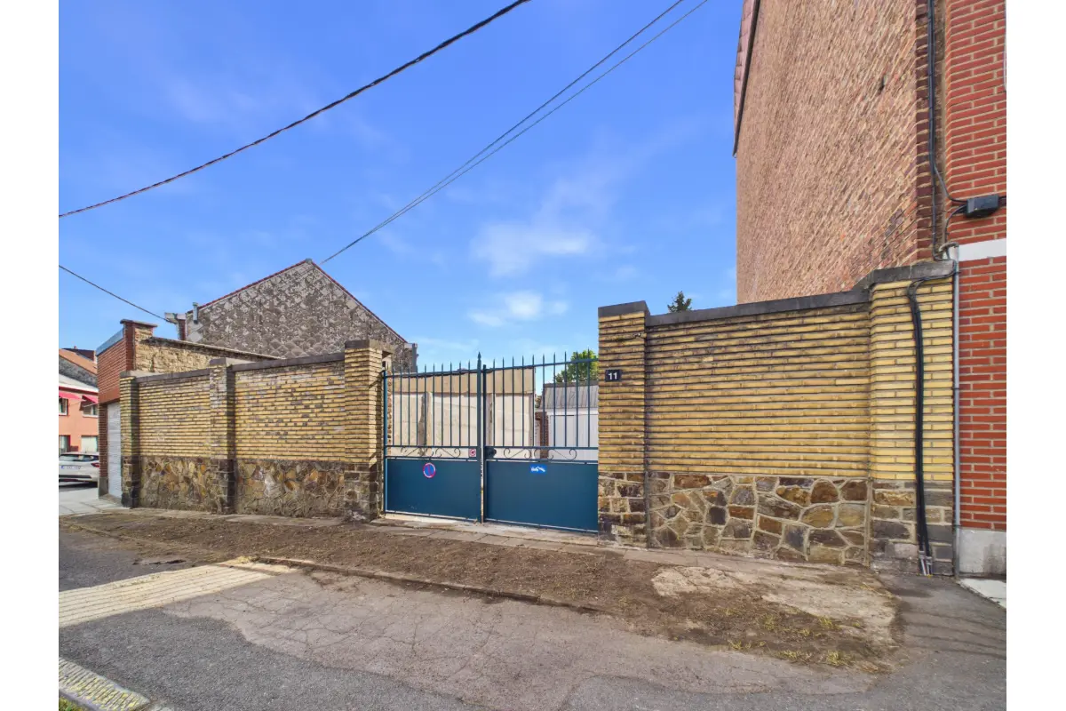 Box à  à Marcinelle 6001 110000.00€  chambres m² - annonce 819284