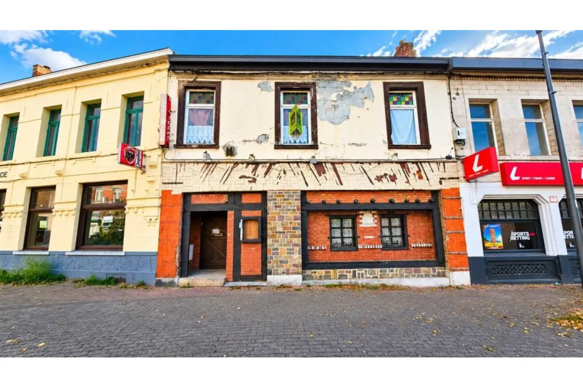 Immeuble de rapport - Immeuble à appartement à vendre à Paturages 7340 85000.00€ 2 chambres 124.00m² - annonce 819673