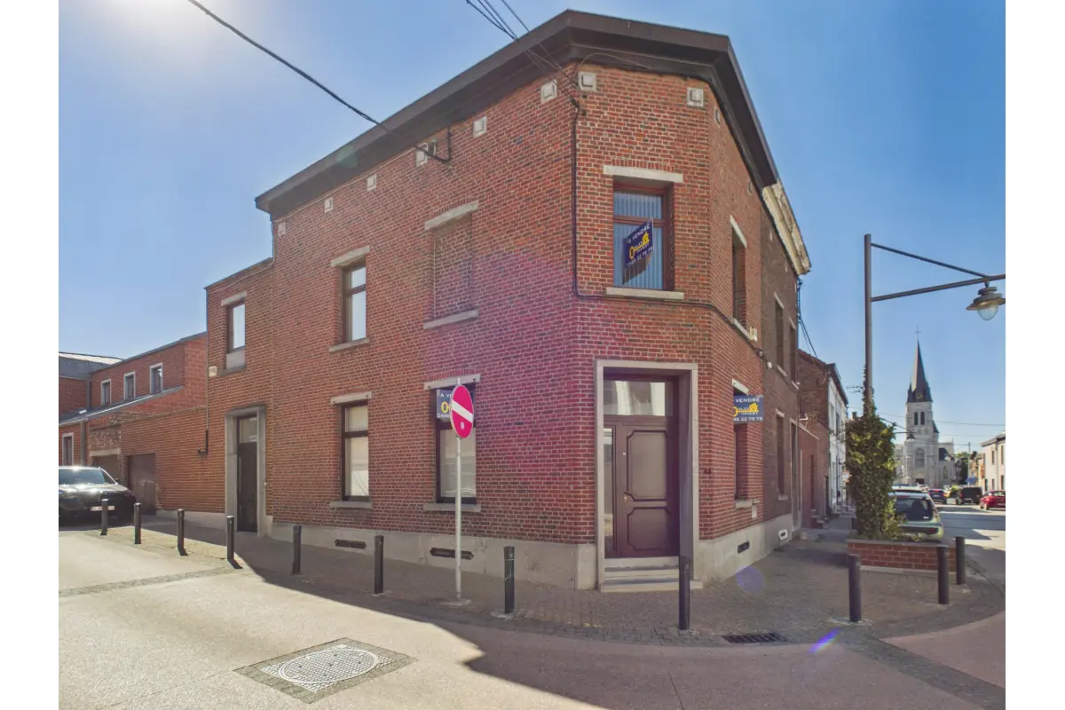 Immeuble mixte à  à Manage 7170 195000.00€ 2 chambres 196.00m² - annonce 821285