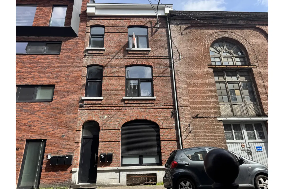 Duplex à  à Charleroi 6000 825.00€ 2 chambres 65.00m² - annonce 823787
