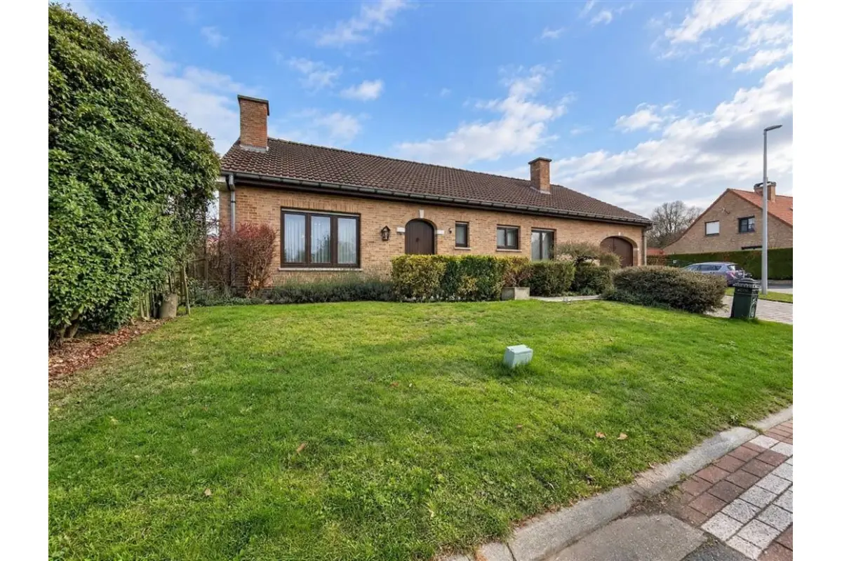 Maison à vendre à Mouscron 7700 325000.00€ 3 chambres 156.00m² - annonce 825006