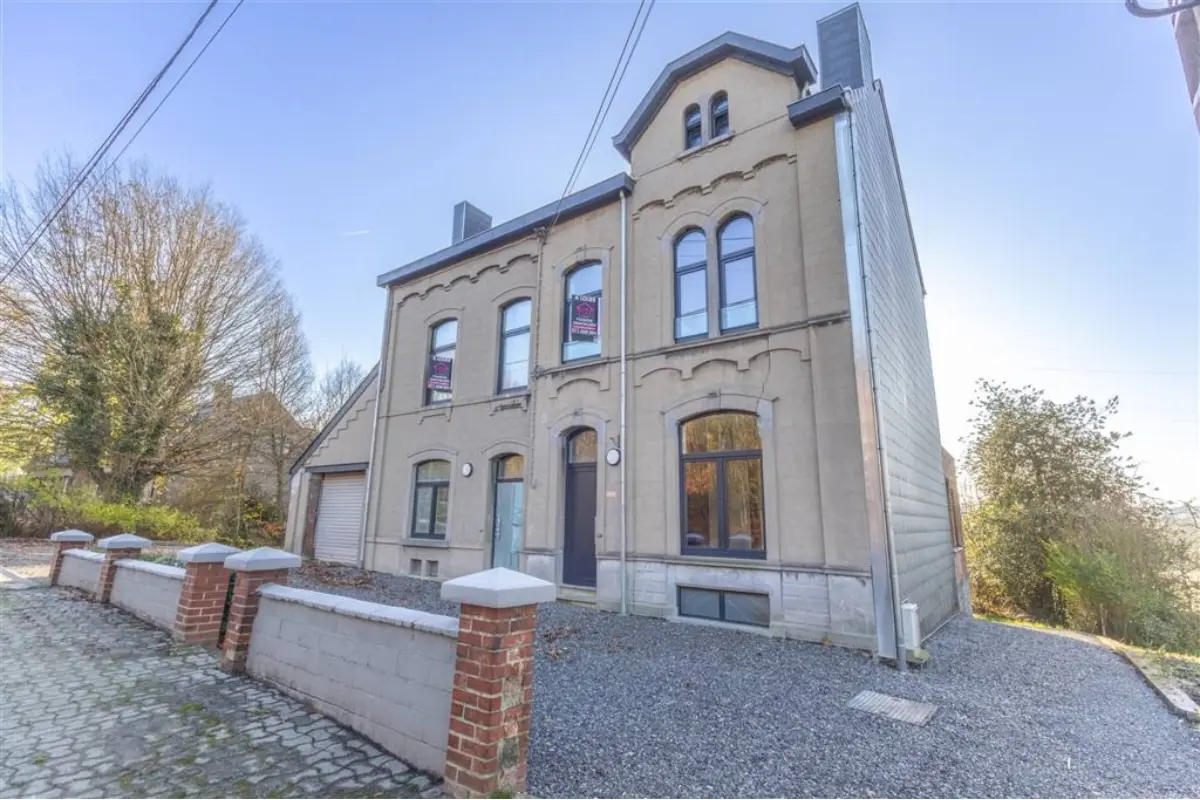 Maison de maître à louer à Jamioulx 6120 1250.00€ 3 chambres 180.00m² - annonce 826805