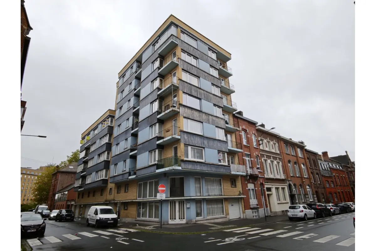 Appartement à  à Charleroi 6000 120000.00€ 1 chambres m² - annonce 826396