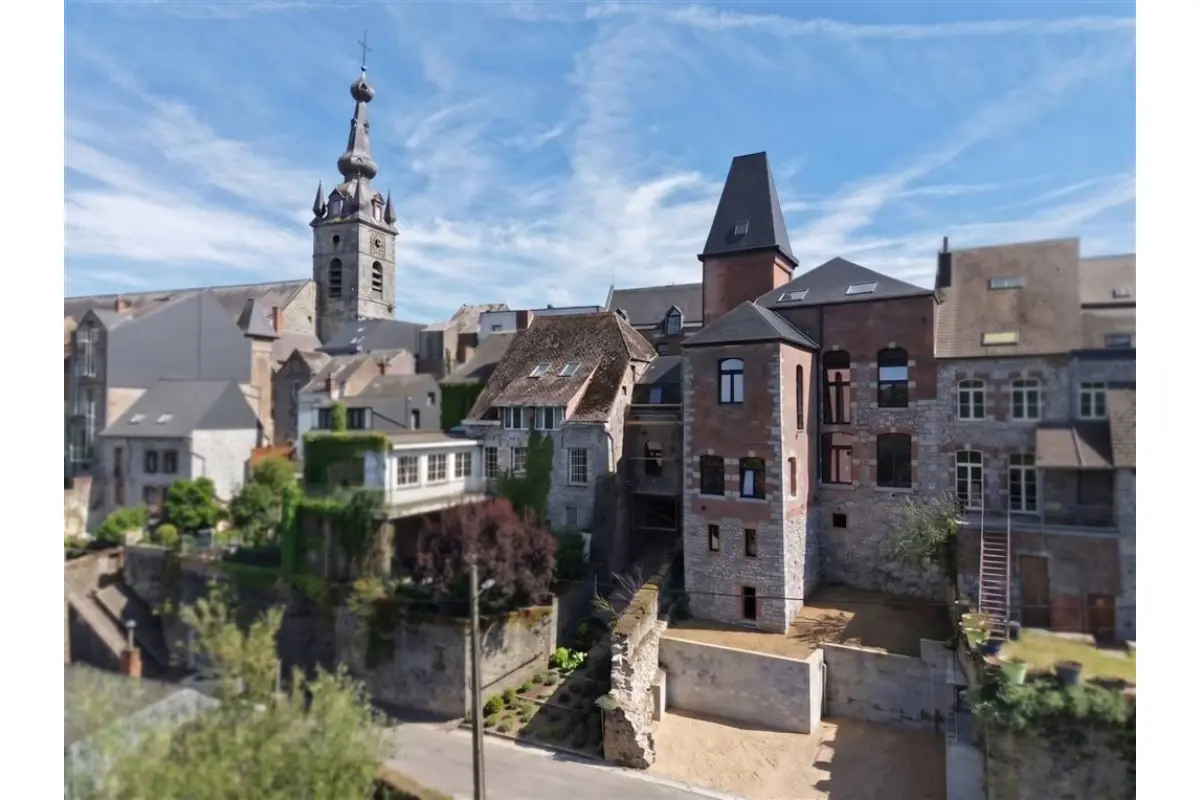 Immeuble de rapport - Immeuble à appartement à vendre à Chimay 6460 650000.00€ 12 chambres 615.00m² - annonce 827310