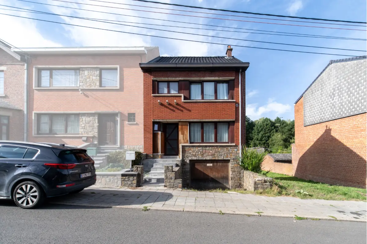 Maison à  à Roux 6044 265000.00€ 3 chambres 125.00m² - annonce 827207