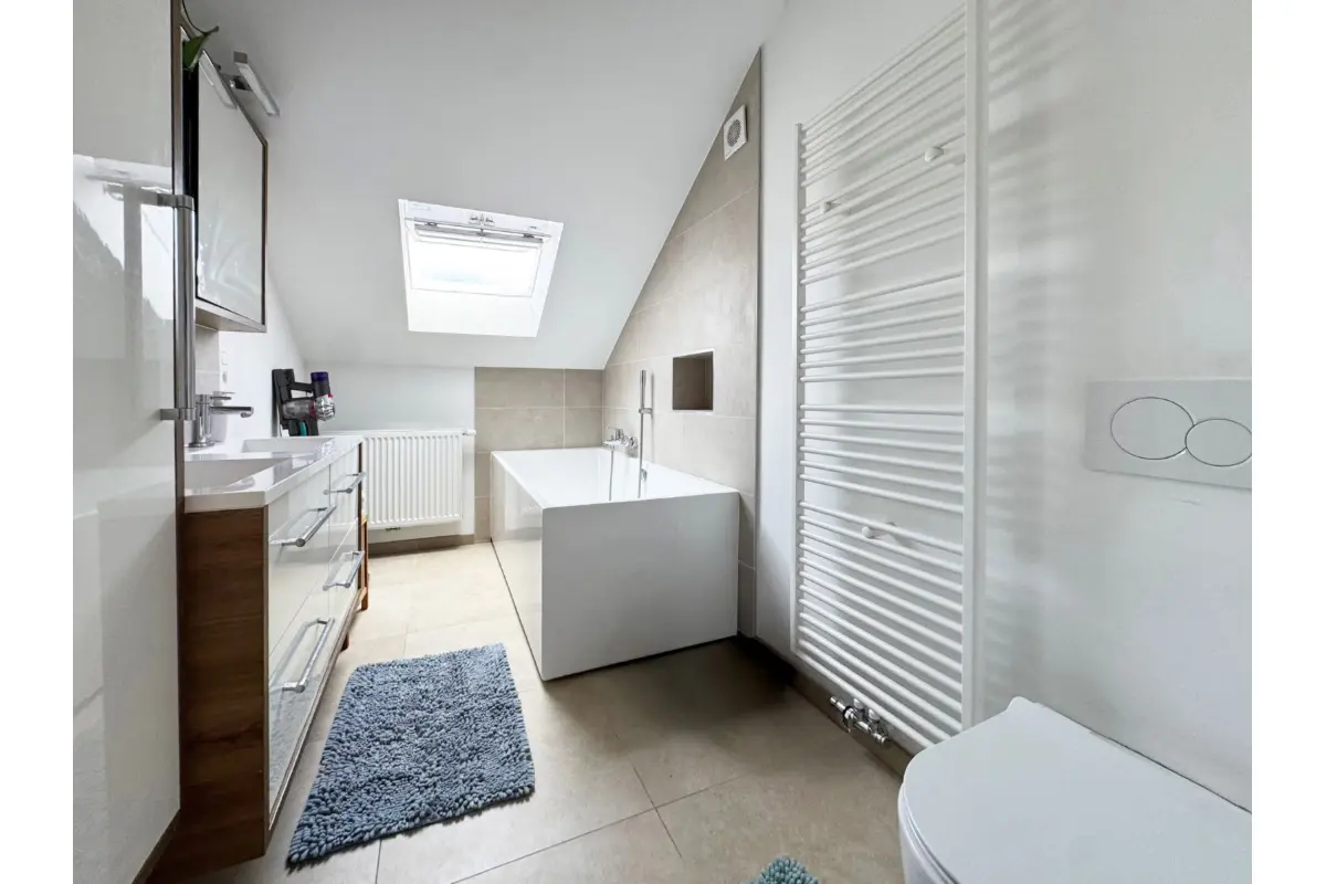 Maison à  à Couillet 6010 249000.00€ 2 chambres m² - annonce 827209