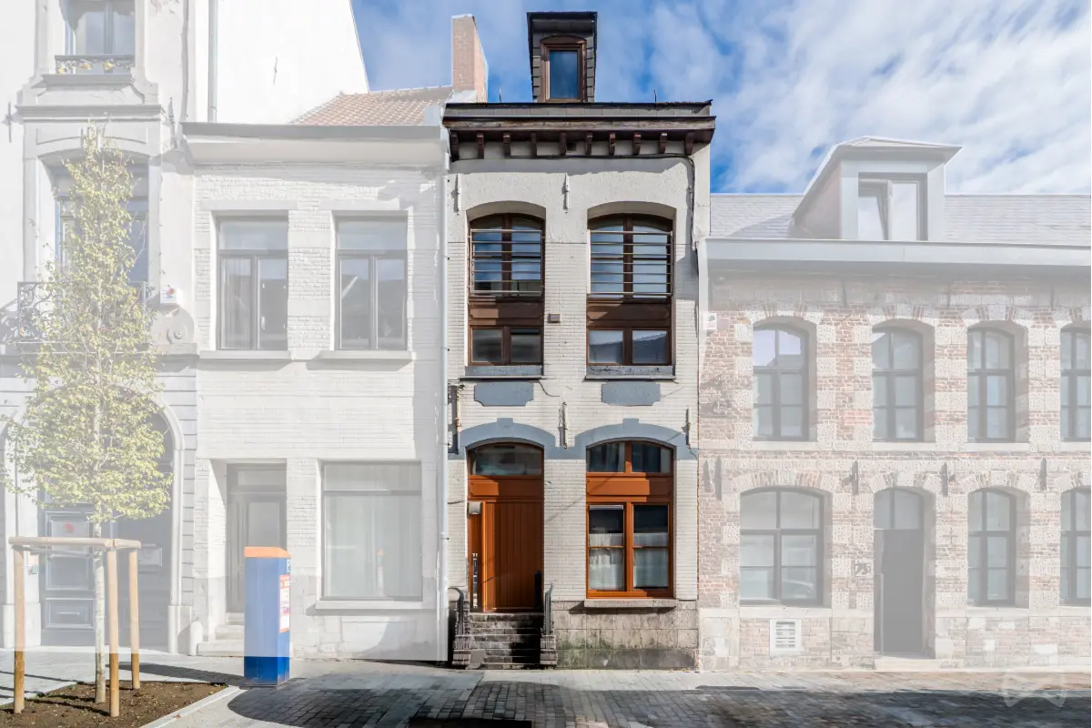 Immeuble de rapport - Immeuble à appartement à  à Mons 7000 235000.00€ 3 chambres 126.00m² - annonce 827961