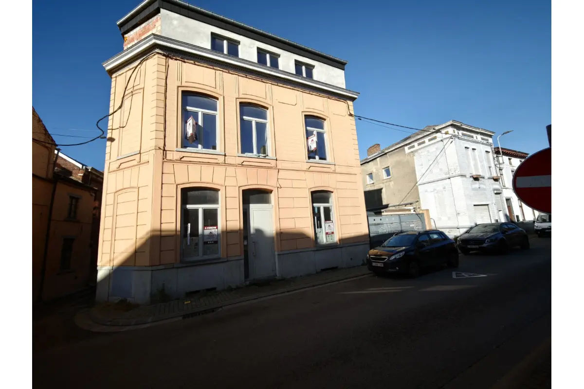 Maison à  à Trazegnies 6183 265000.00€ 8 chambres 515.00m² - annonce 828264