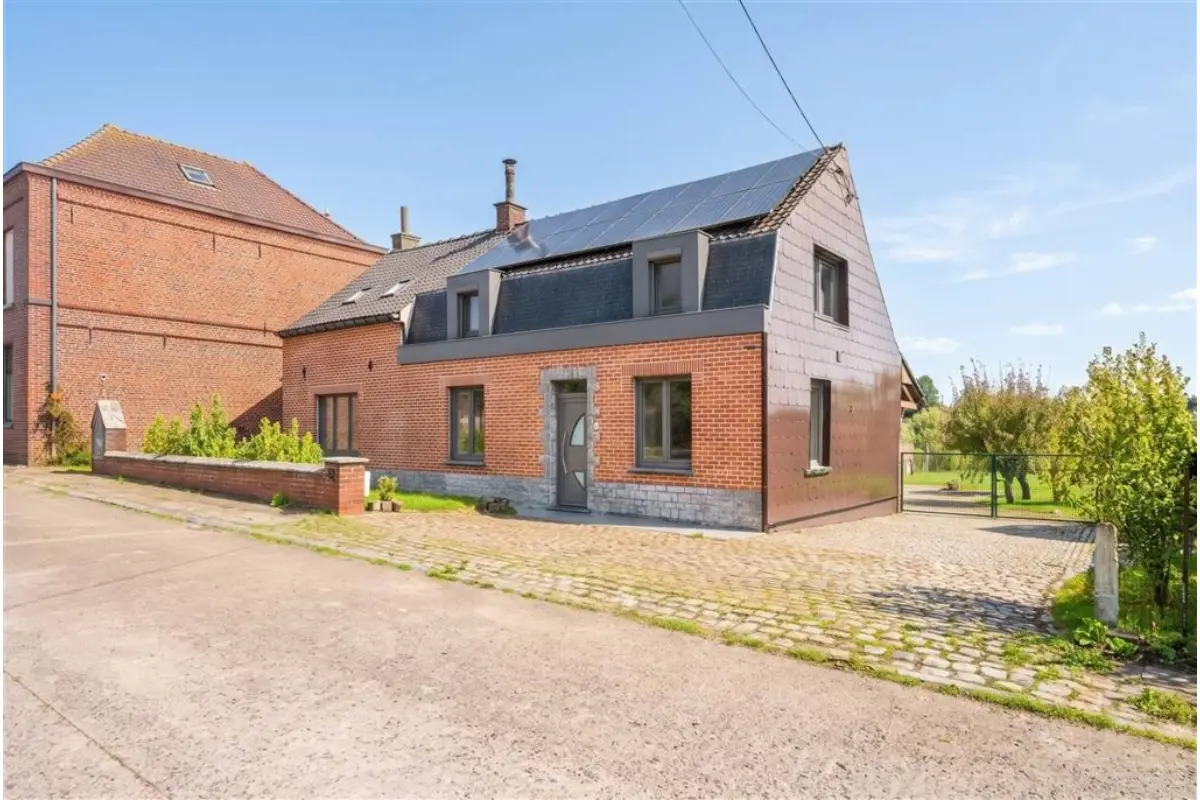 Commerce à vendre à Mourcourt 7543 325000.00€ 3 chambres 204.00m² - annonce 829228